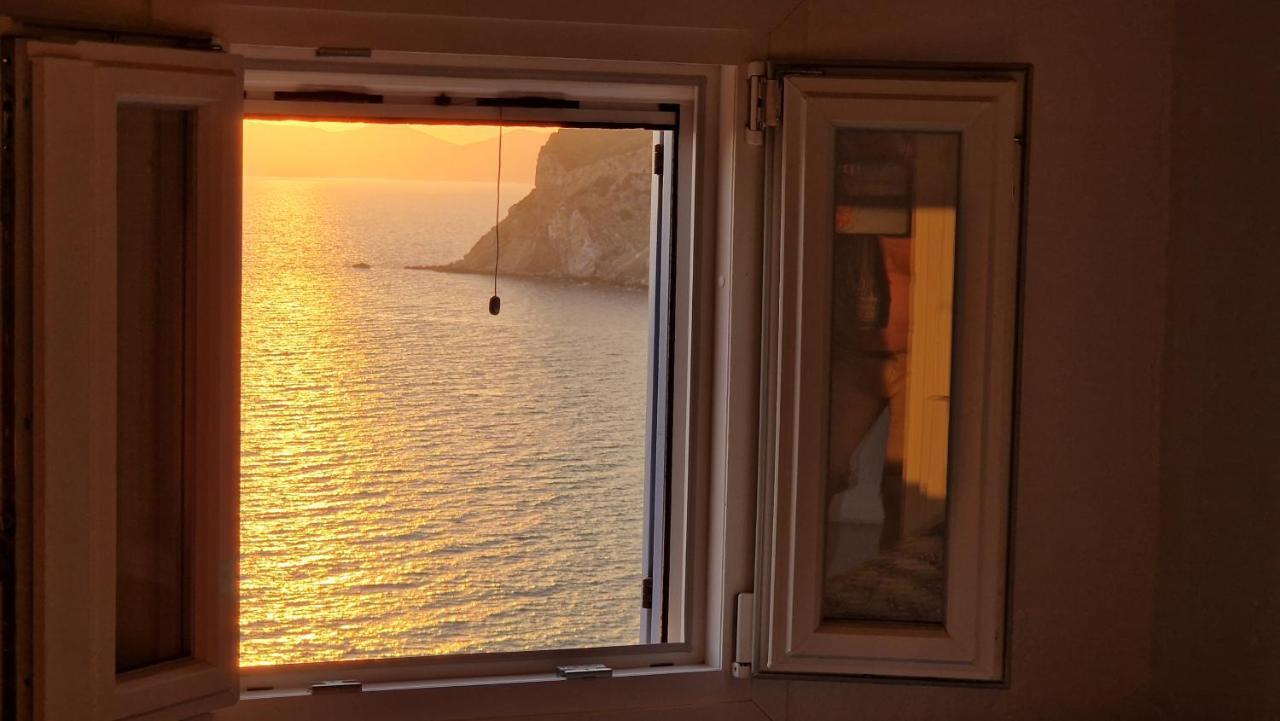 Peppermint Bay Villa Skópelos Eksteriør bilde